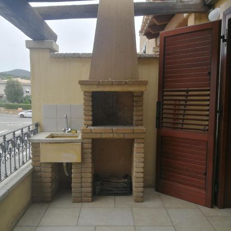 The Sunny House Apartment Villasimius Exterior foto